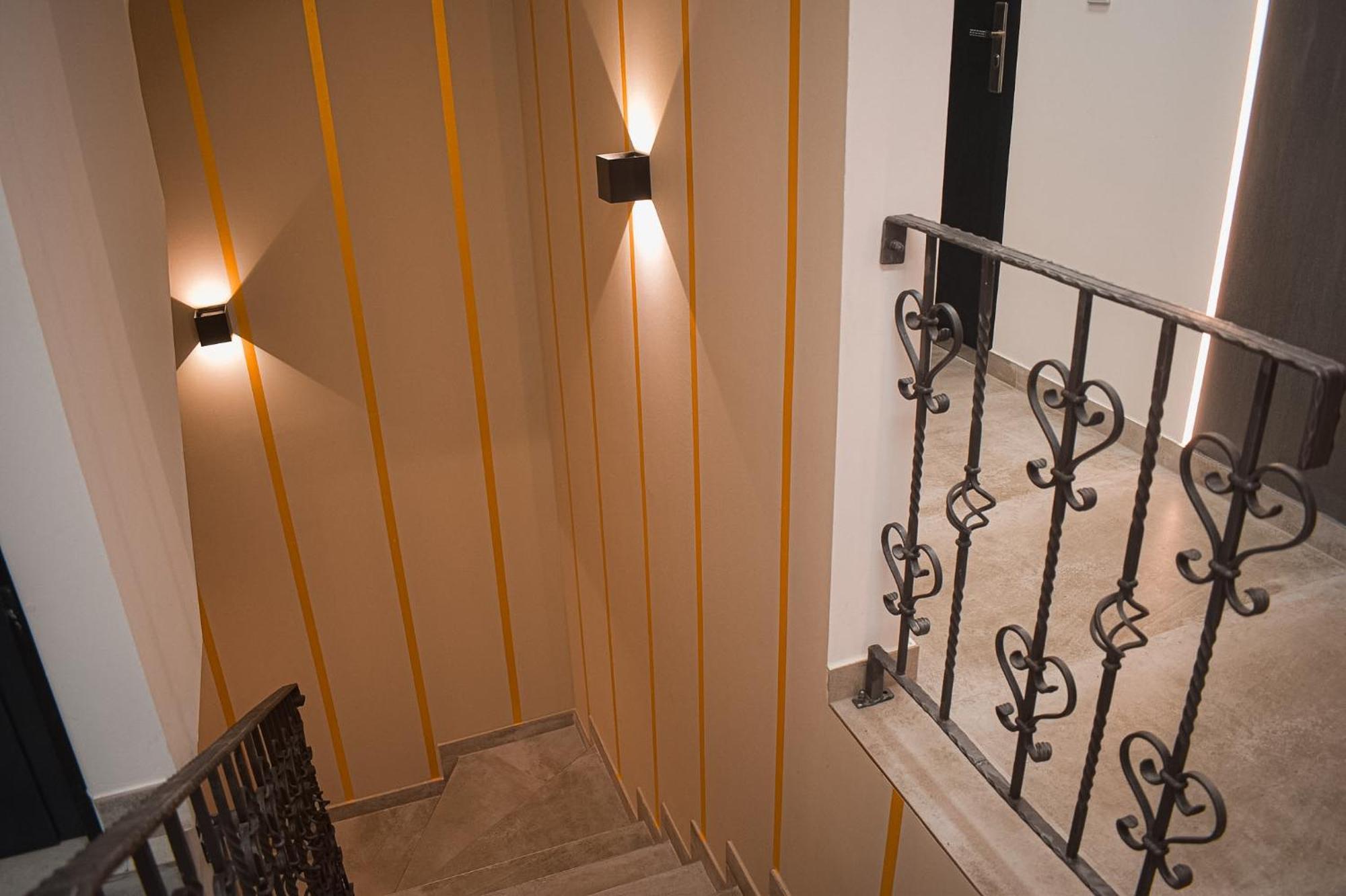 Apartments Jelovic Sinj Exterior photo