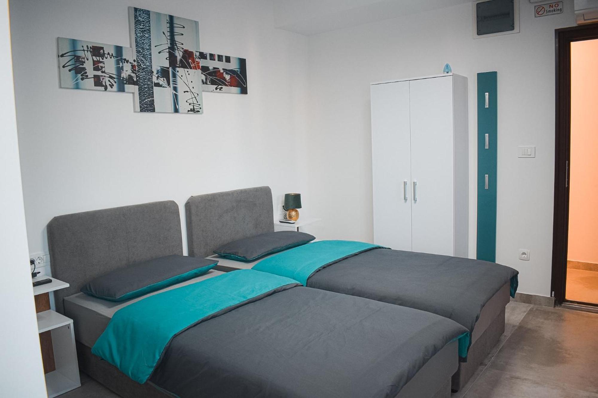 Apartments Jelovic Sinj Exterior photo