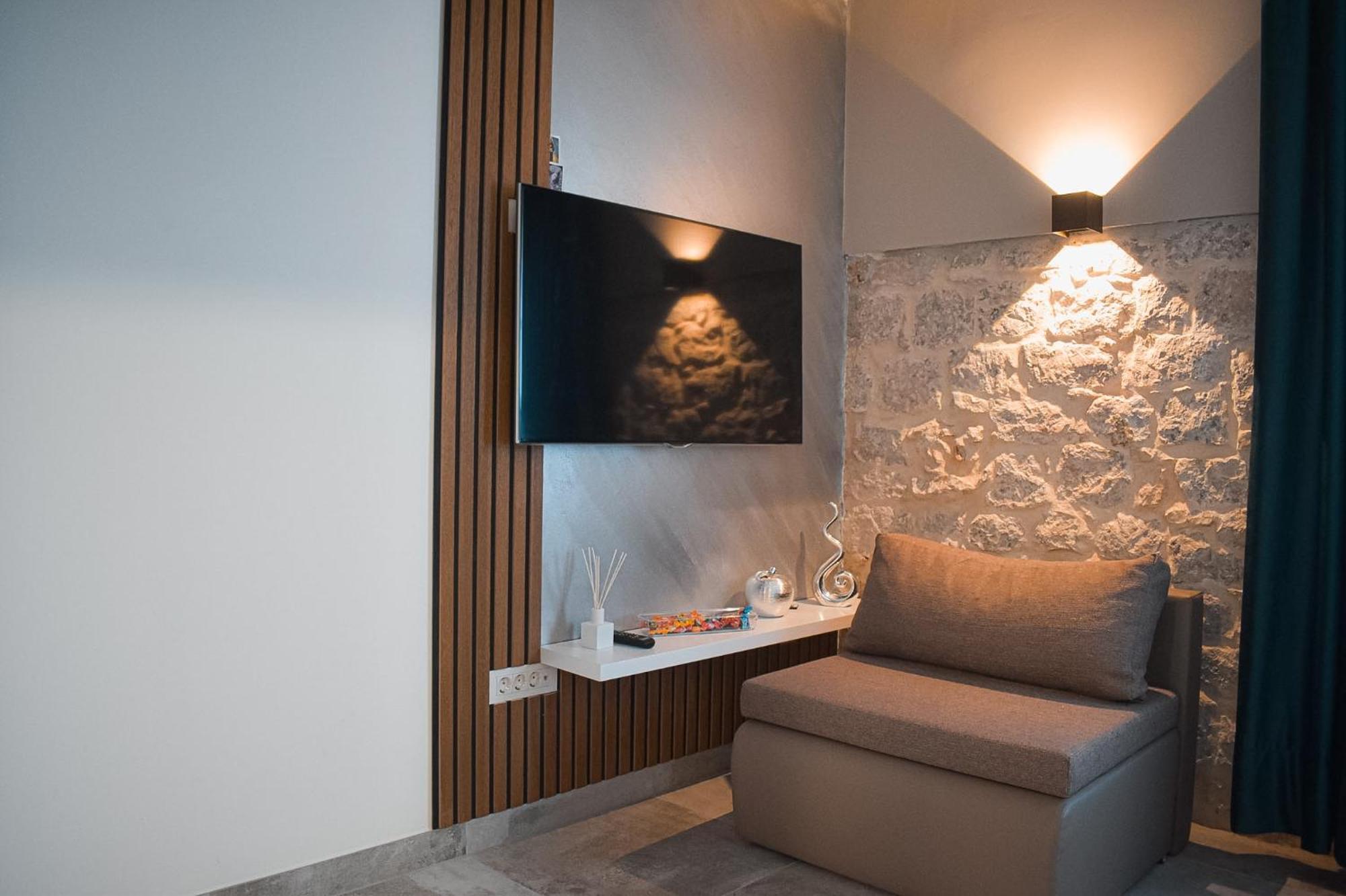 Apartments Jelovic Sinj Exterior photo