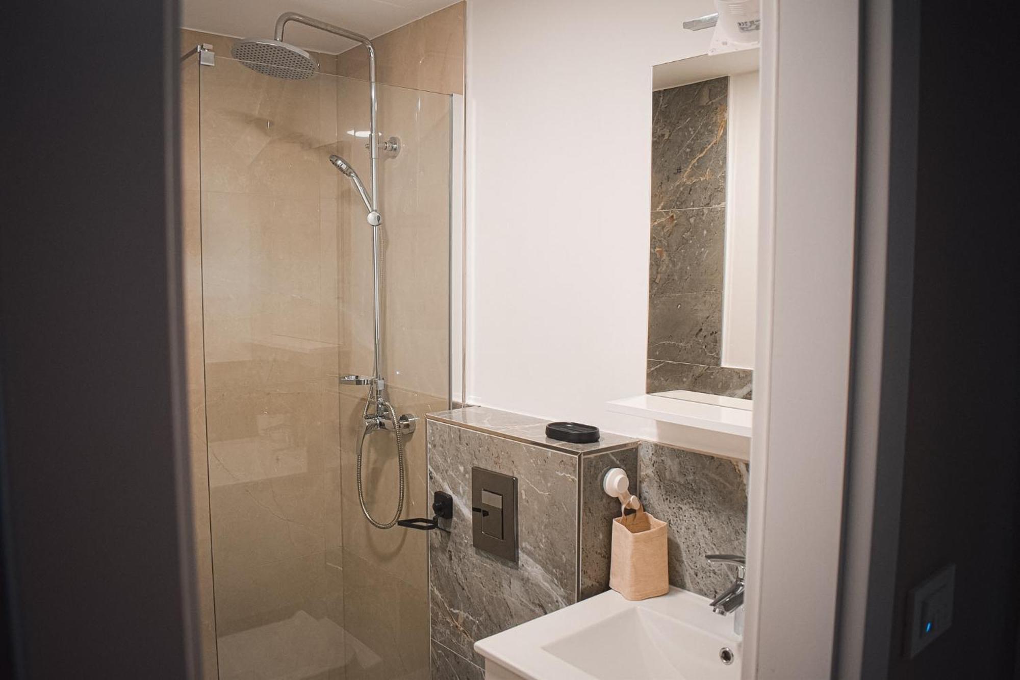 Apartments Jelovic Sinj Exterior photo